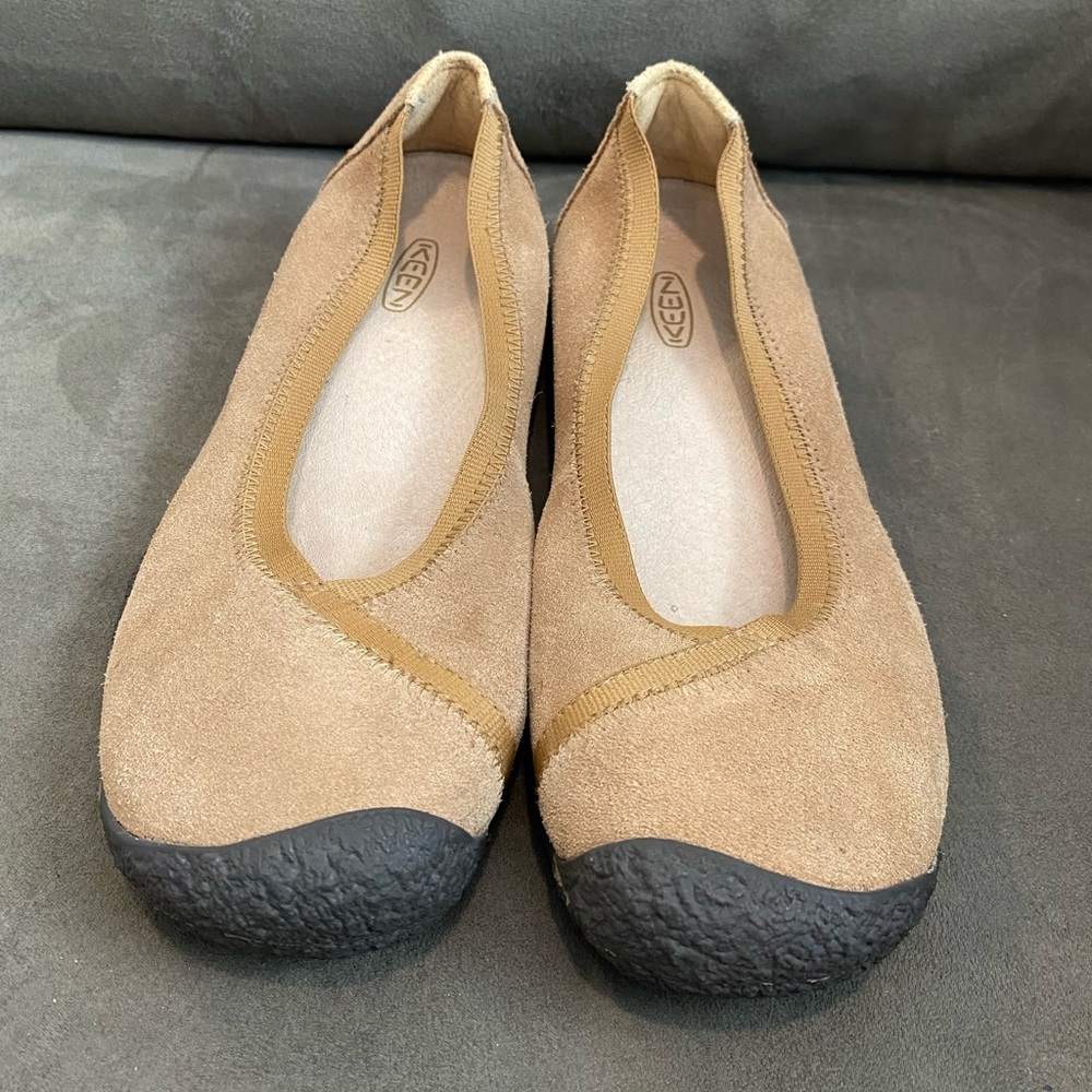 Tan Suede Leather KEEN Slip-on Shoes Size 7.5